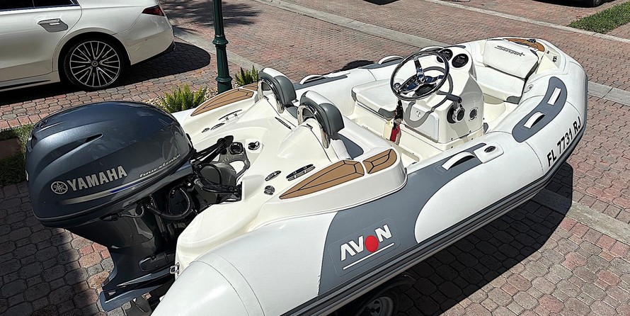 Avon Seasport 360 Deluxe