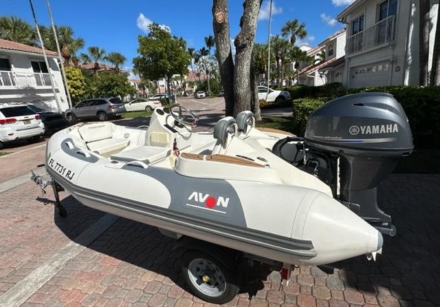 Avon Seasport 360 Deluxe