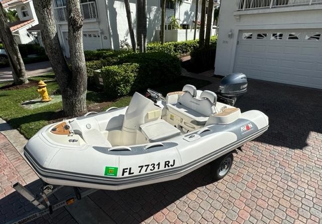 Avon Seasport 360 Deluxe