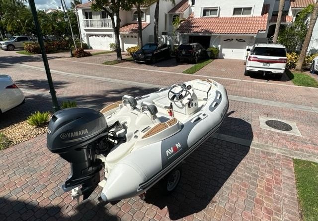 Avon Seasport 360 Deluxe