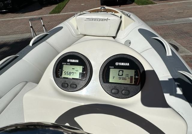 Avon Seasport 360 Deluxe