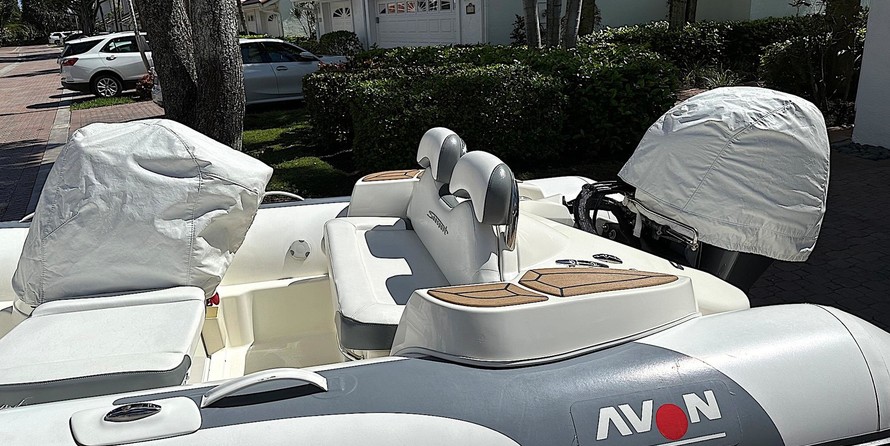 Avon Seasport 360 Deluxe