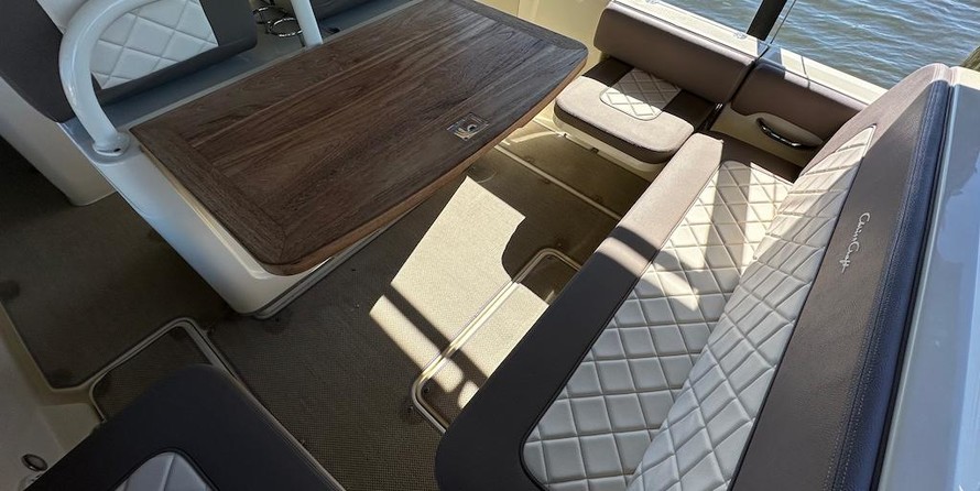 Chris-Craft Catalina 30