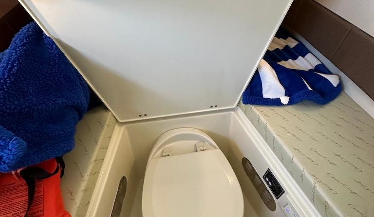 Chris-Craft Catalina 30