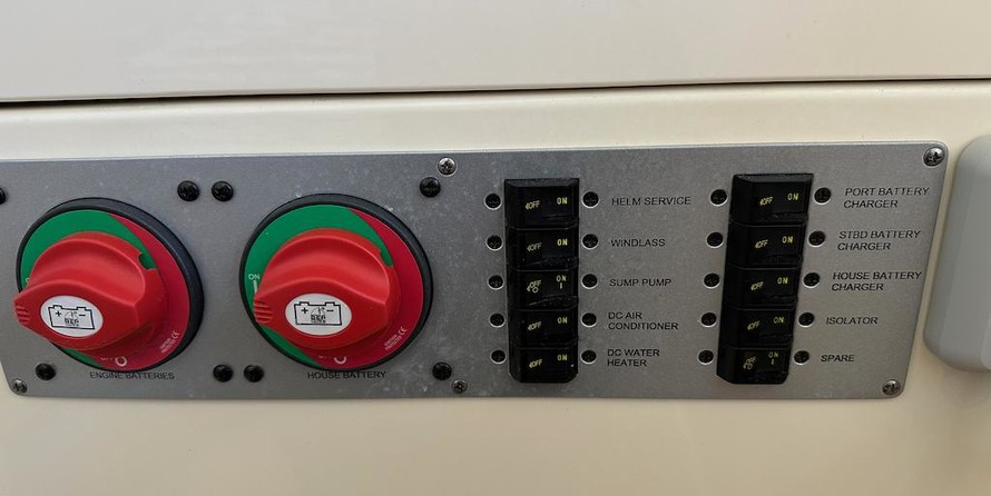 Chris-Craft Catalina 30