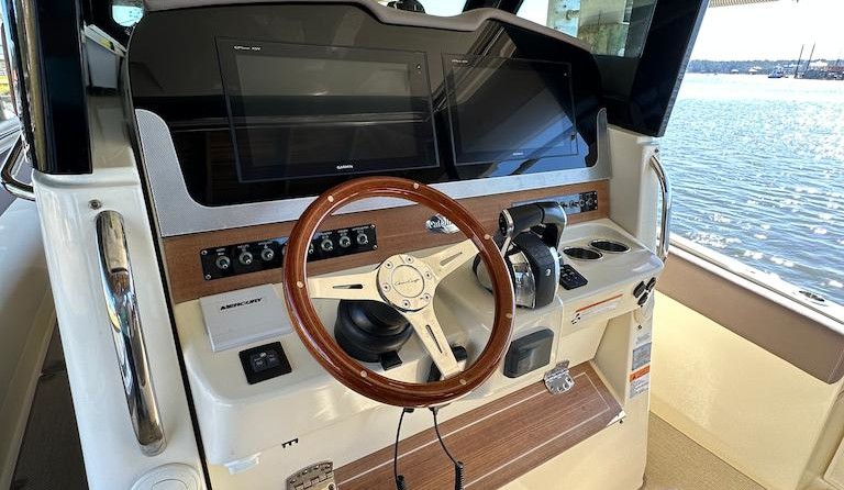 Chris-Craft Catalina 30