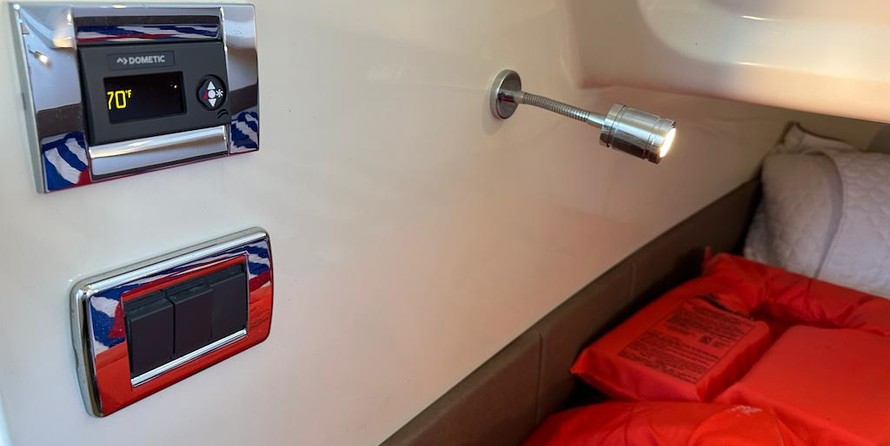 Chris-Craft Catalina 30