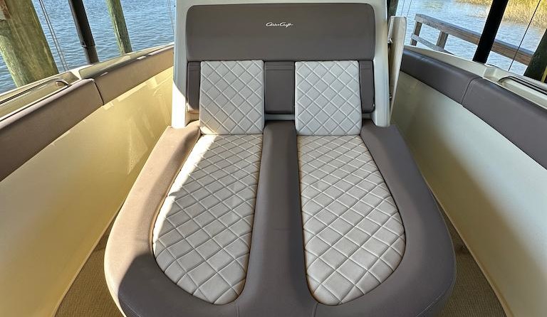 Chris-Craft Catalina 30