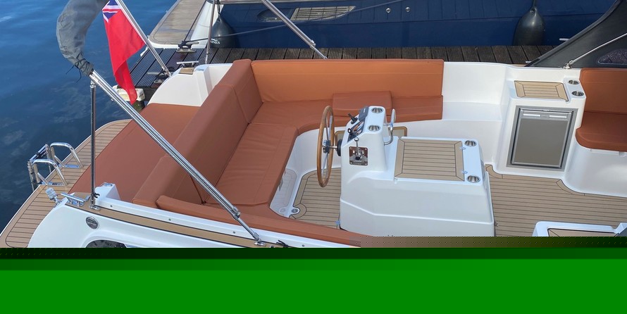 Interboat intender 820
