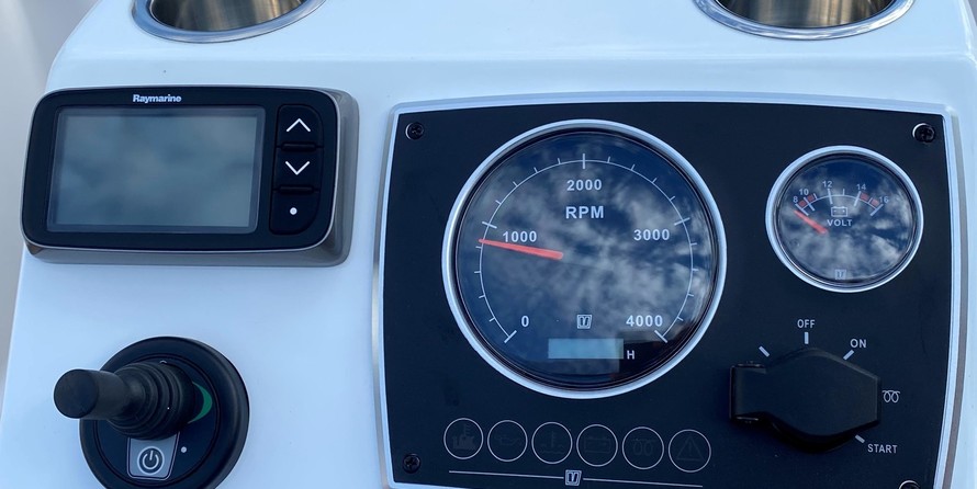 Interboat intender 820