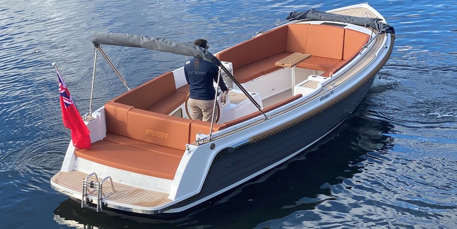 Interboat intender 820