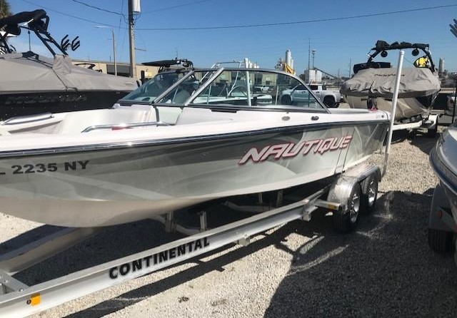 Nautique Crossover 216