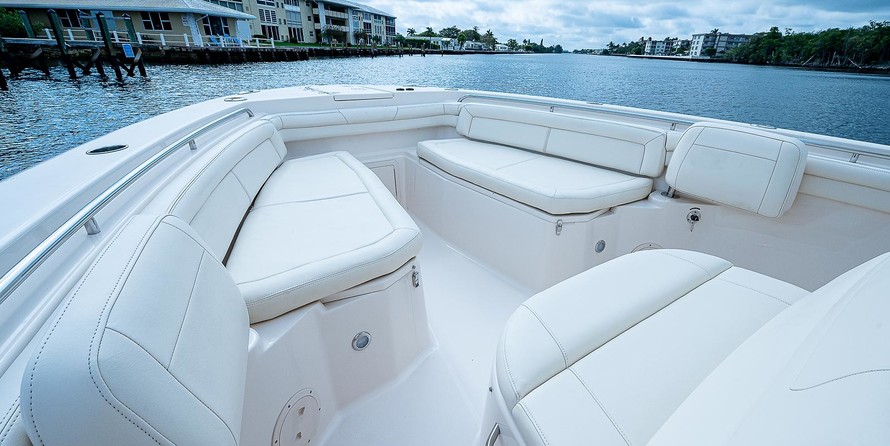 Grady-White Canyon 336