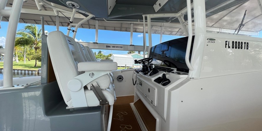Cobia 217 center console