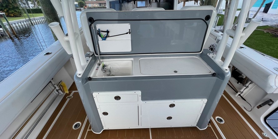 Cobia 217 center console