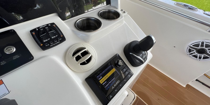 Cobia 217 center console