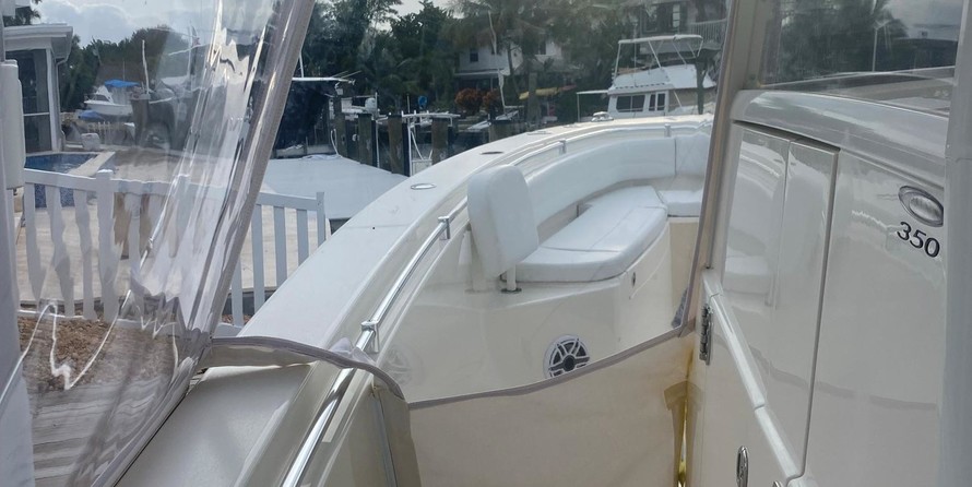 Cobia 217 center console