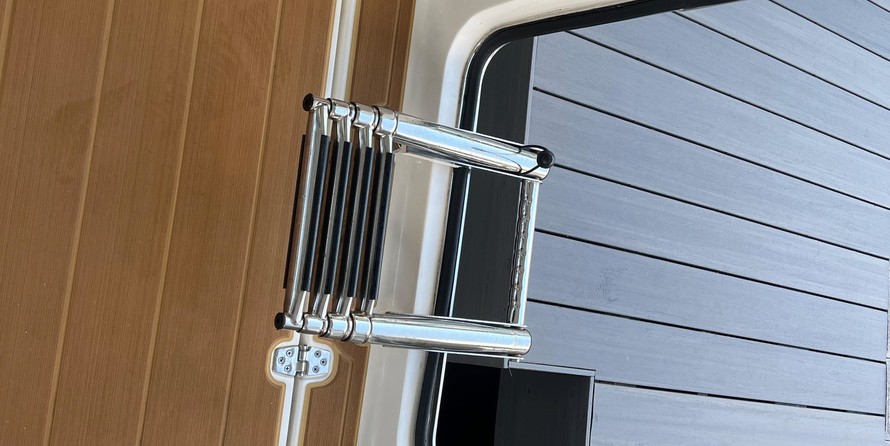 Cobia 217 center console