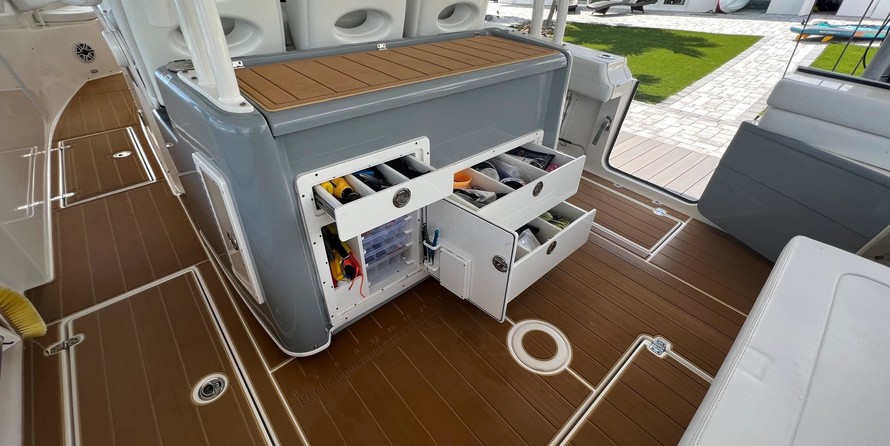 Cobia 217 center console
