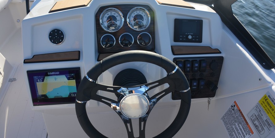 Starcraft Marine Crossover 210 OB SCX EXT