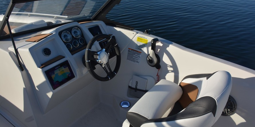 Starcraft Marine Crossover 210 OB SCX EXT