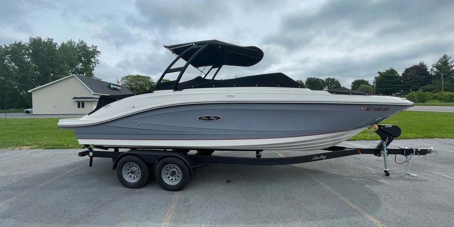 Sea Ray 230 SPX