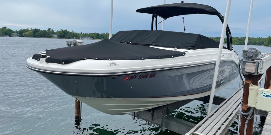 Sea Ray 230 SPX
