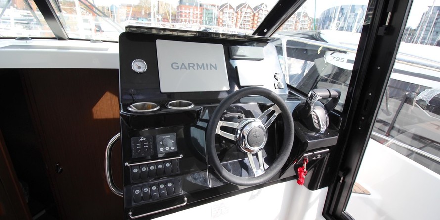 Jeanneau Merry Fisher 1095