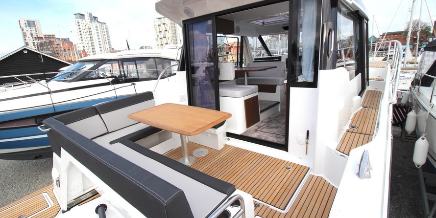 Jeanneau Merry Fisher 1095