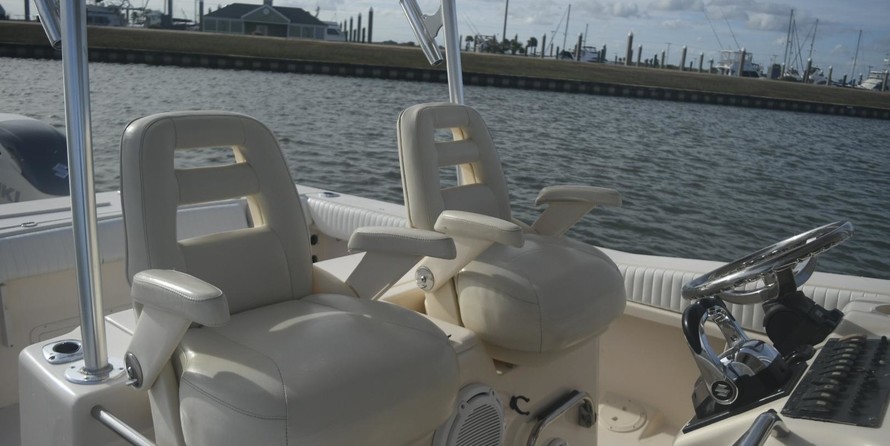 Grady white 306 bimini cc