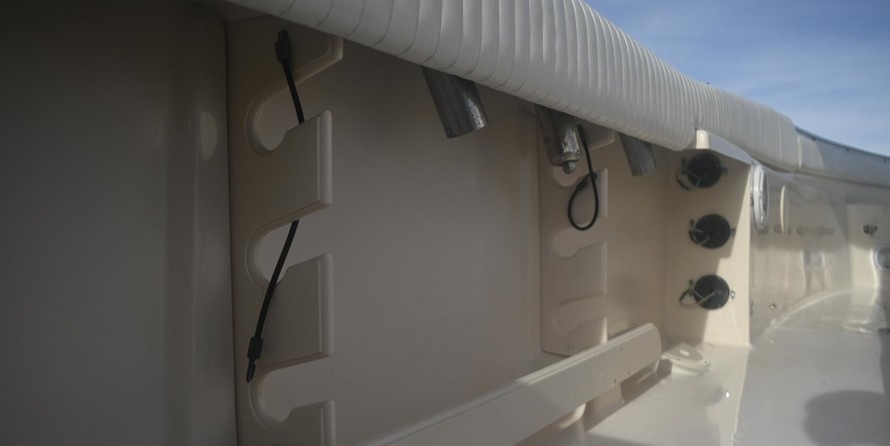 Grady white 306 bimini cc