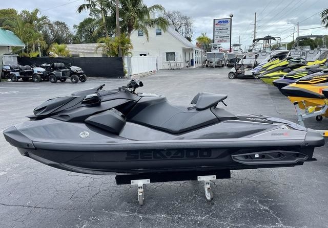Sea-Doo RXP-X 300
