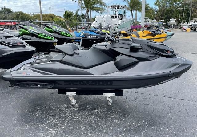 Sea-Doo RXP-X 300