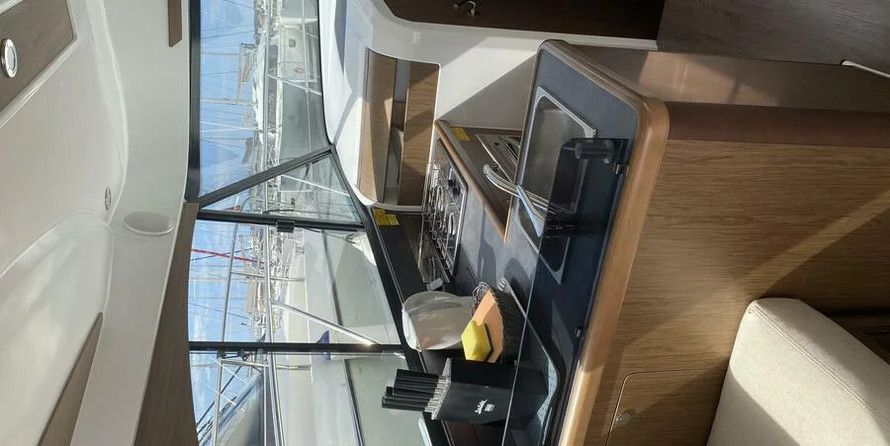 Beneteau Antares 36