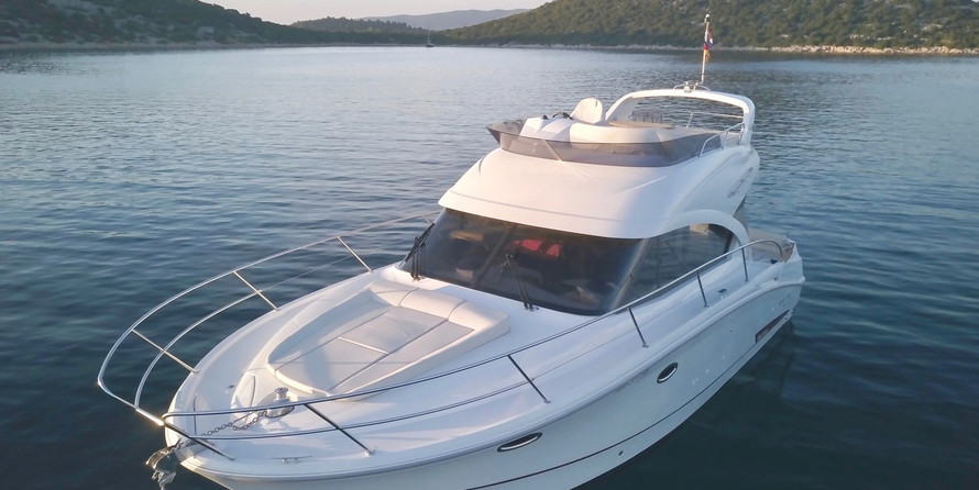 Beneteau Antares 36