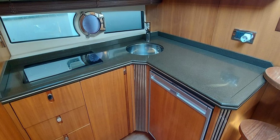 Sunseeker Portofino 40