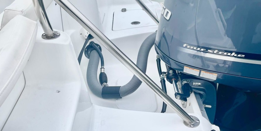 Sea Ray hunt ultra 211