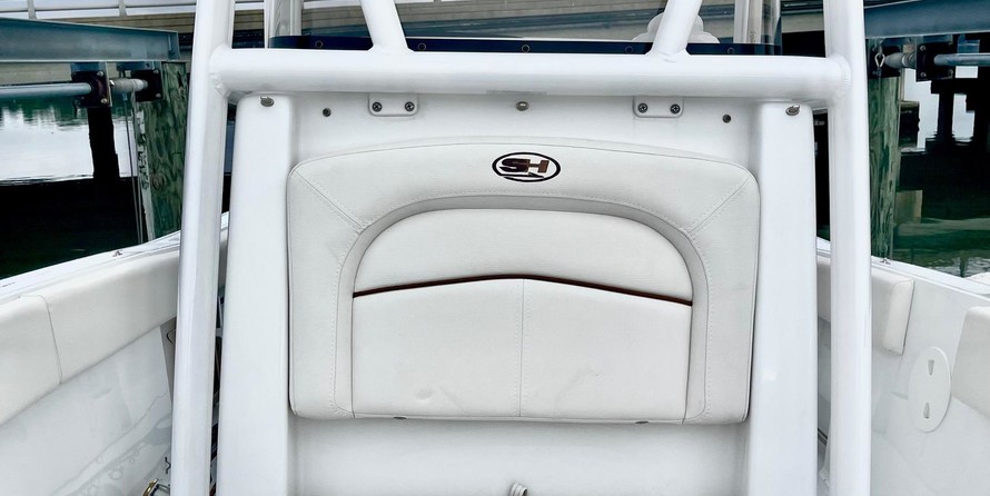 Sea Ray hunt ultra 211