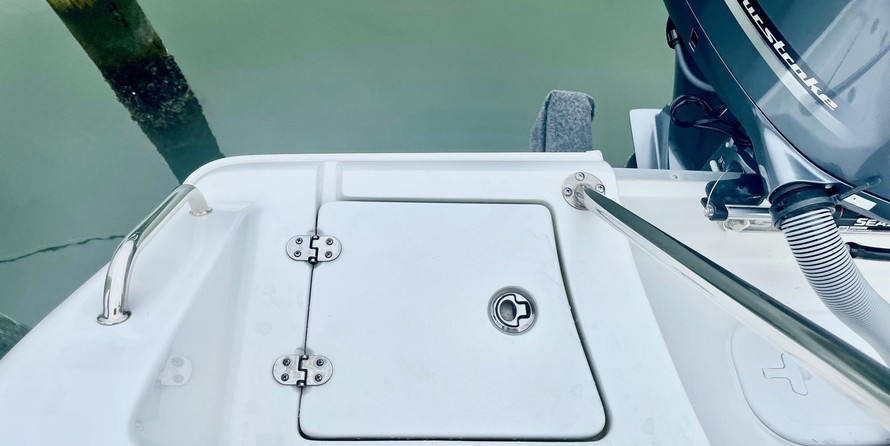 Sea Ray hunt ultra 211