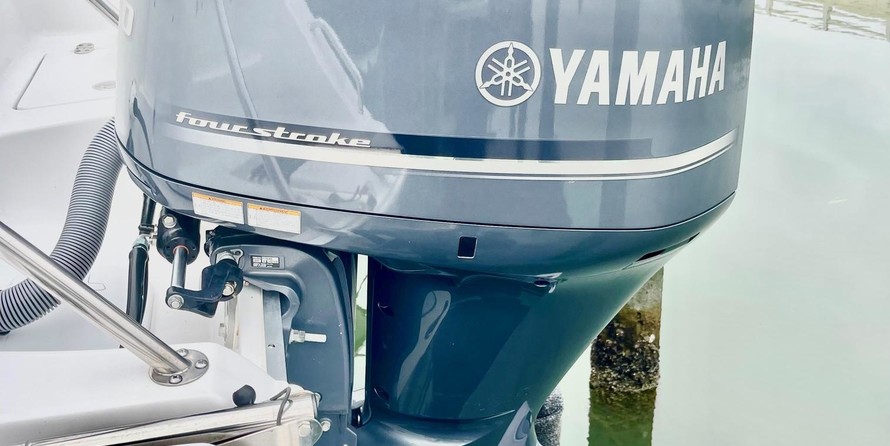 Sea Ray hunt ultra 211
