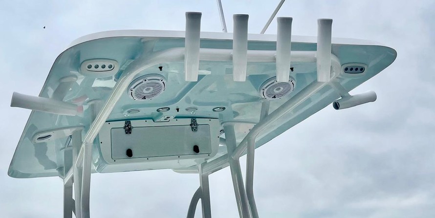 Sea Ray hunt ultra 211