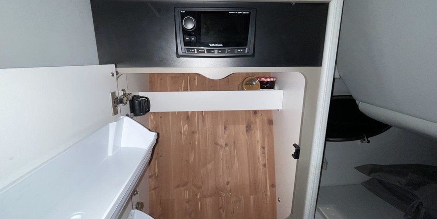 Formula 350 Crossover Bowrider