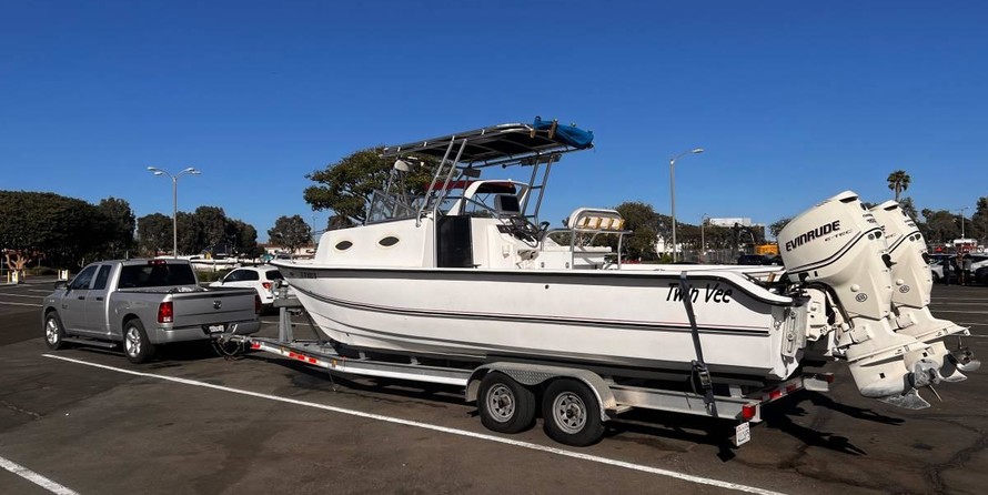 Twin vee 26 family fisherman