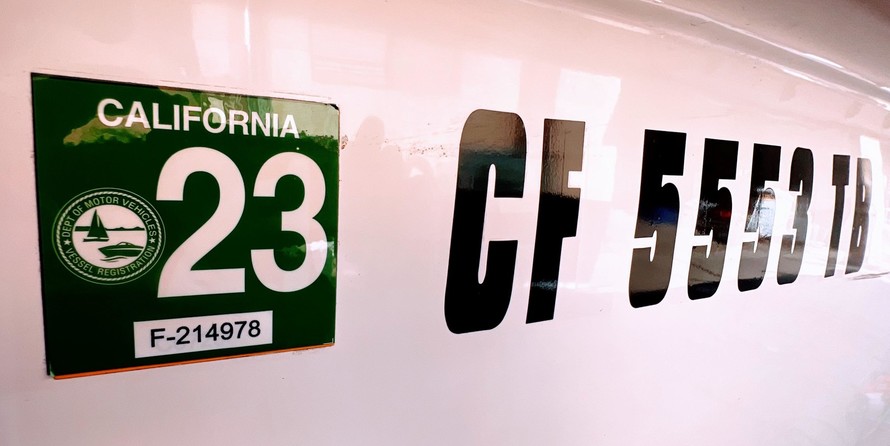 Twin vee 26 family fisherman