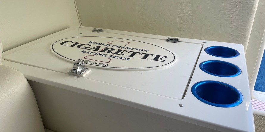 Cigarette 38 Top Gun