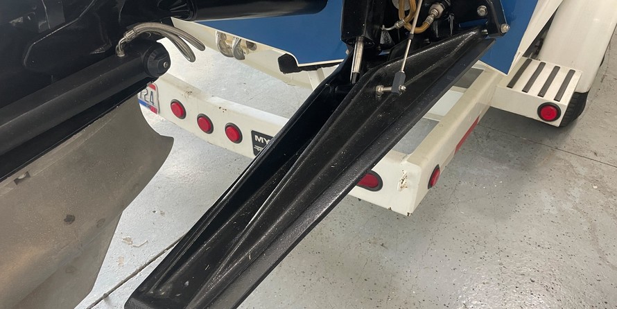 Cigarette 38 Top Gun