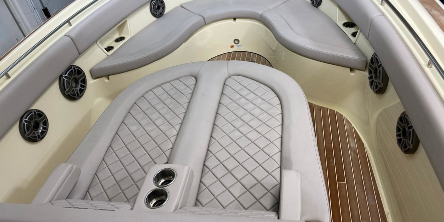 Chris-Craft Catalina 30