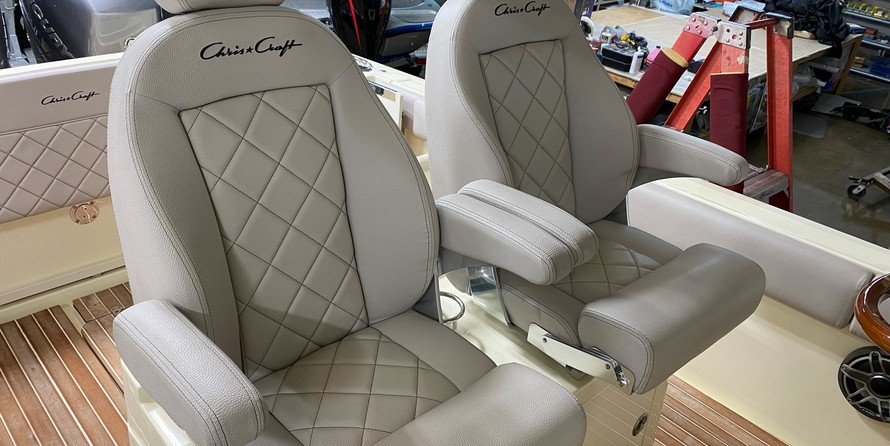 Chris-Craft Catalina 30