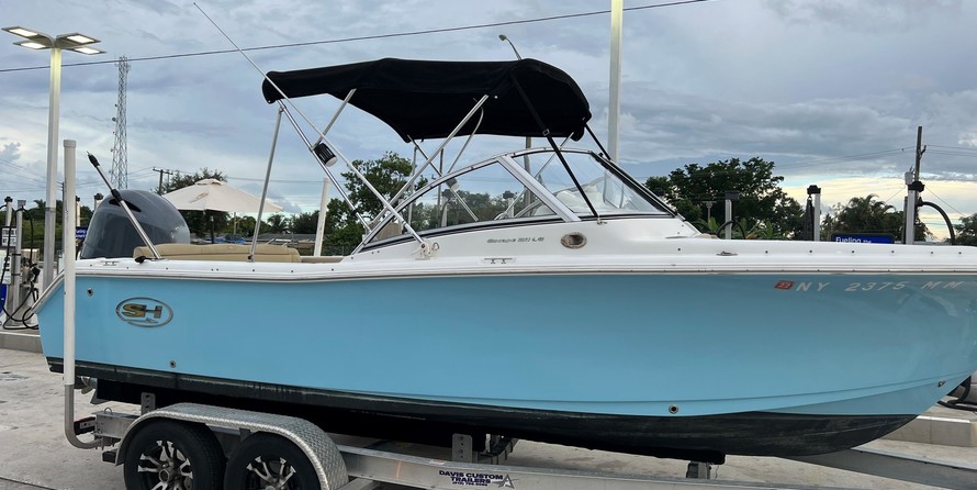 Sea Ray hunt ultra 211