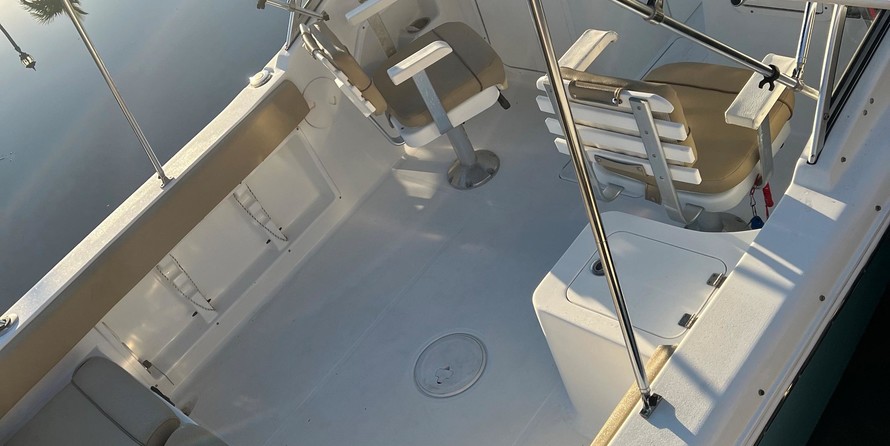 Sea Ray hunt ultra 211